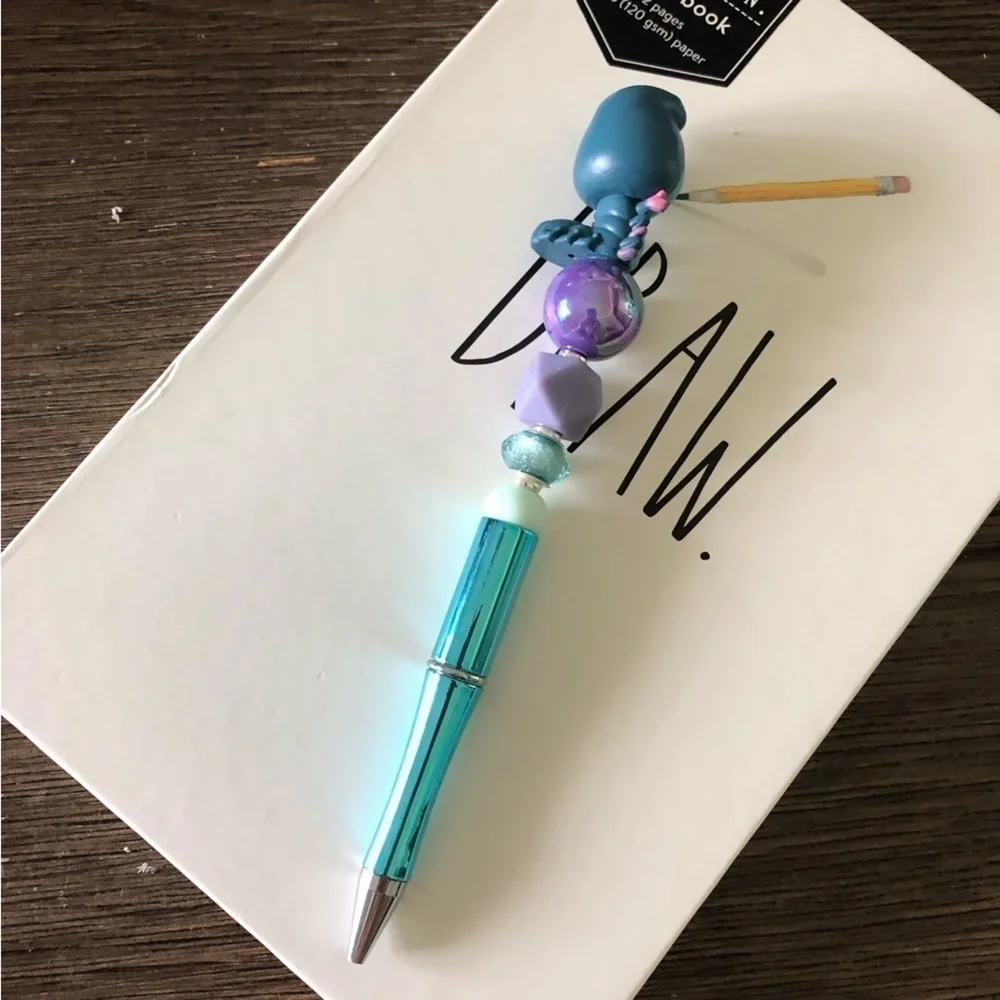 Disney Doorables: Alice in Wonderland: Absolem handmade beaded pen